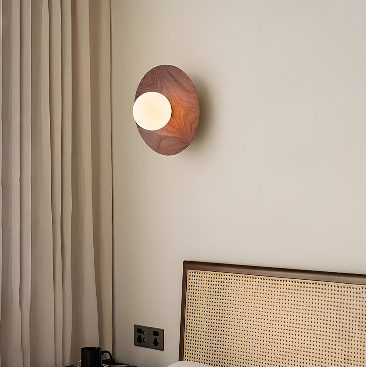 Eloza moderne minimalistische wandlamp van hout en glas