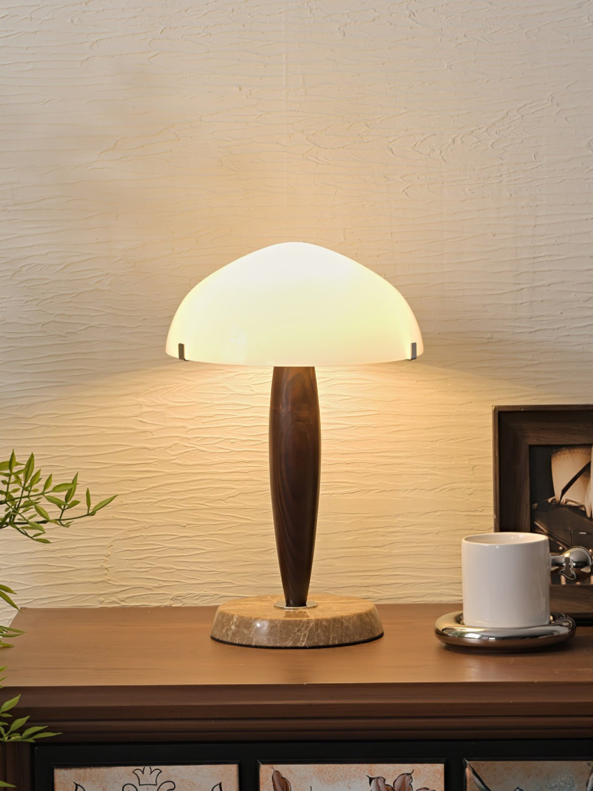 Emerson tafellamp van donker walnoot