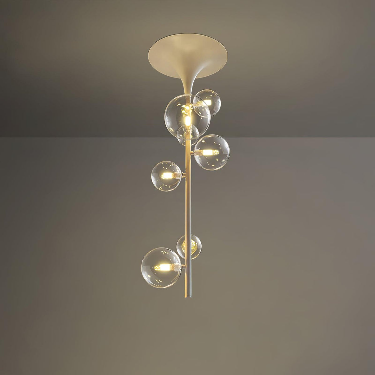 Celeina hanglamp van messing met cascaderend glas voor de gang