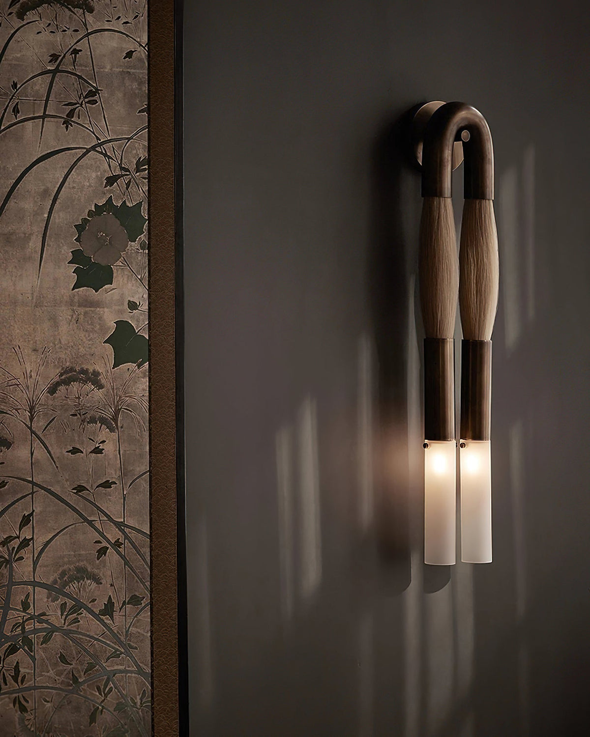 Aurelielle wandlamp met paardenhaar en messing afwerking