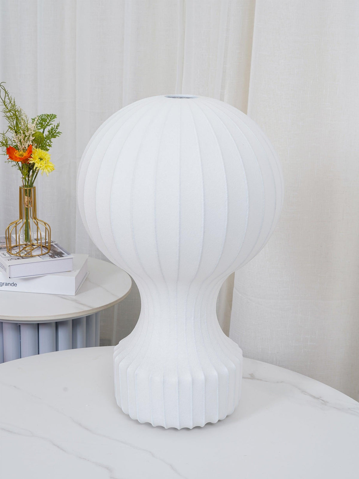 Lirove staal Sculptural tafellamp