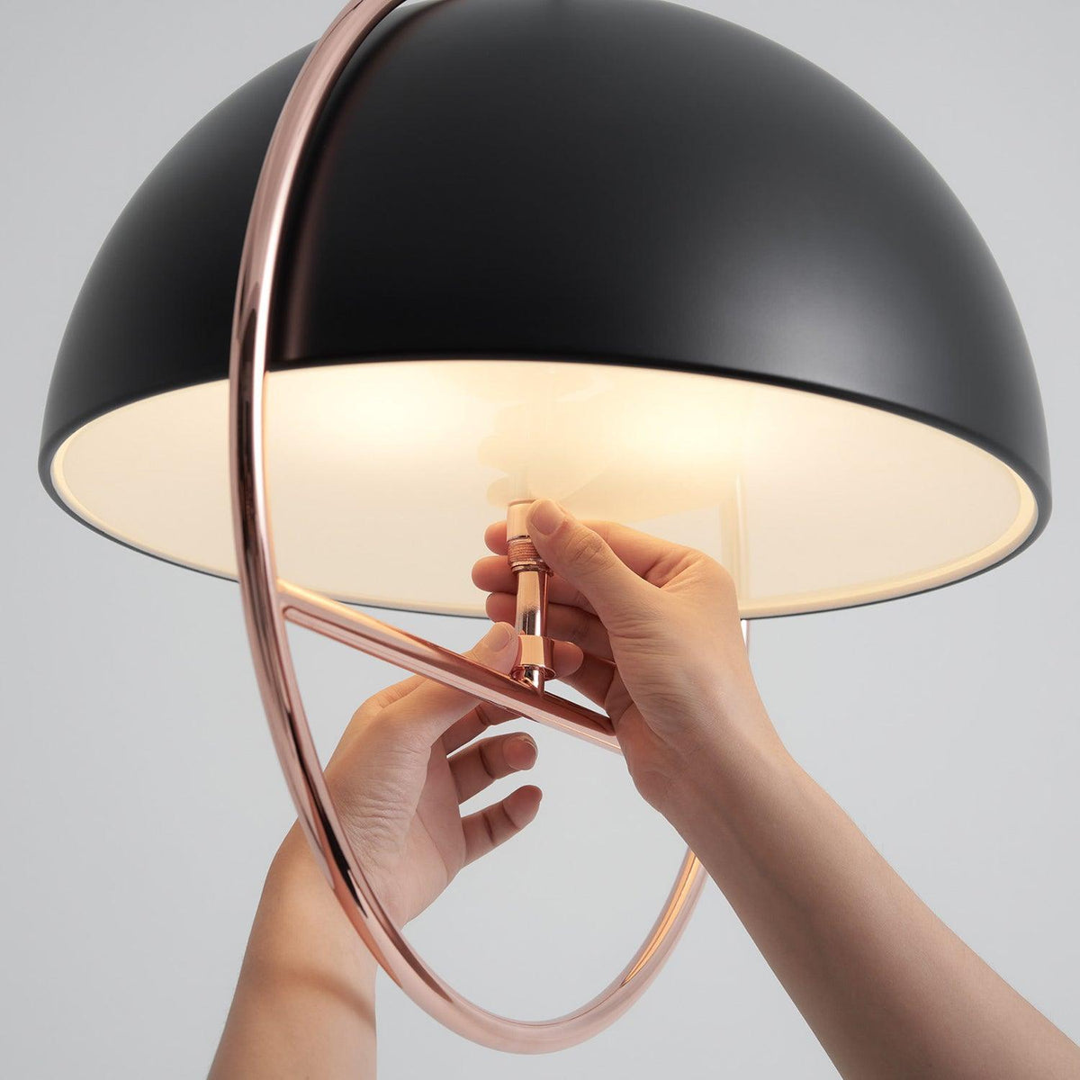 Zephira hanglamp van stalen klassieker