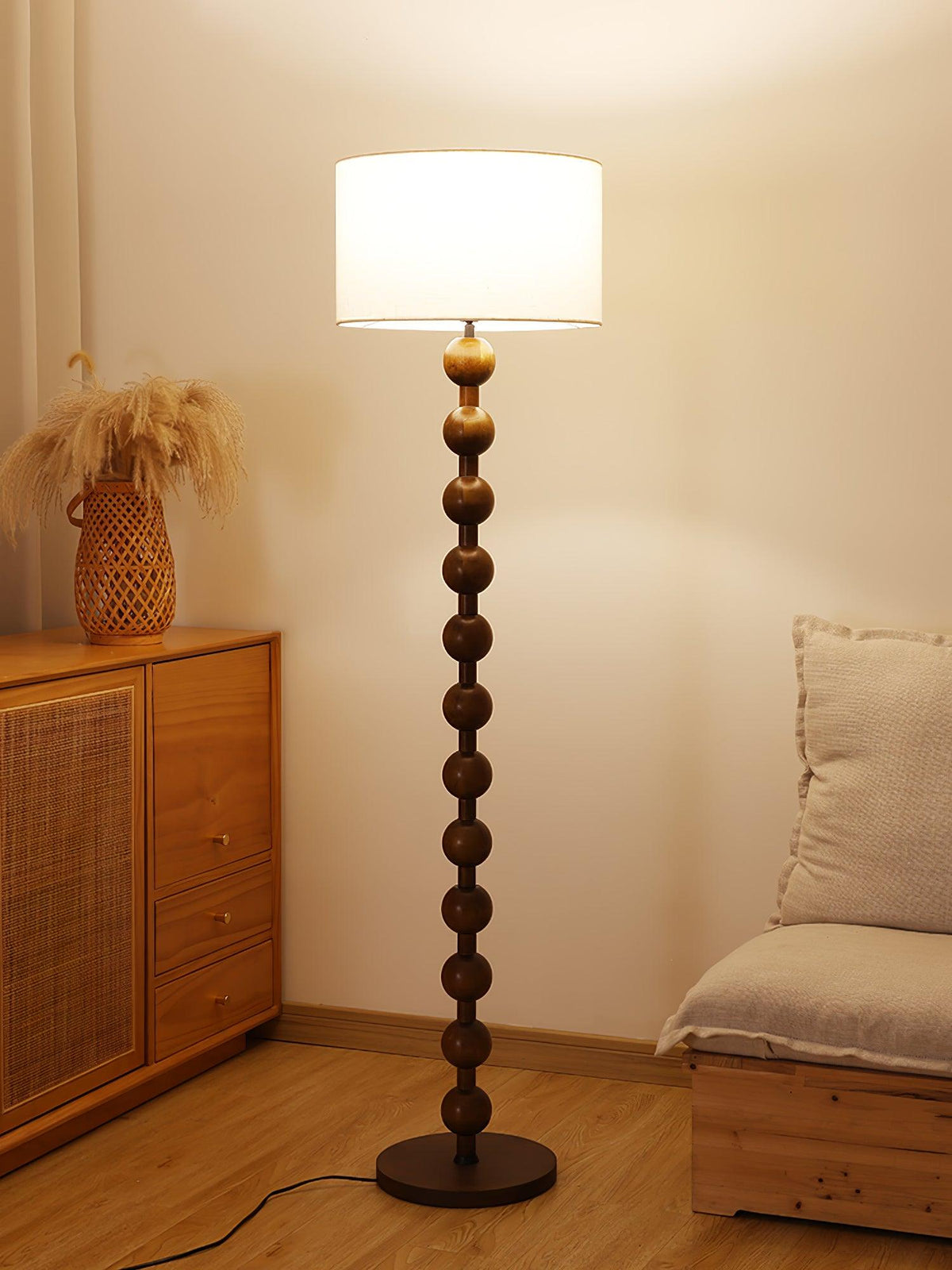 Paston houten vloerlamp met stoffen kap