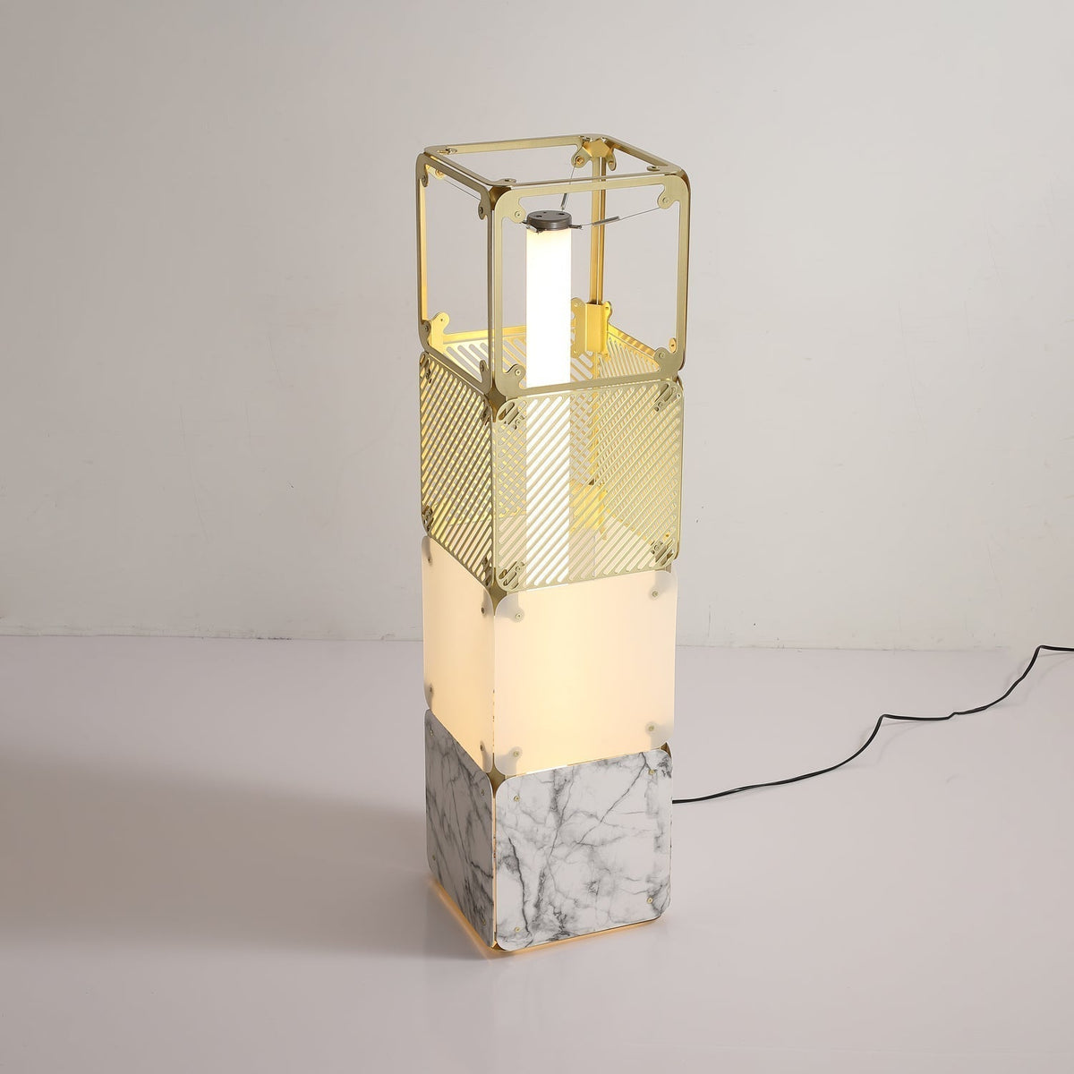 LuxeGrid vloerlamp in messing