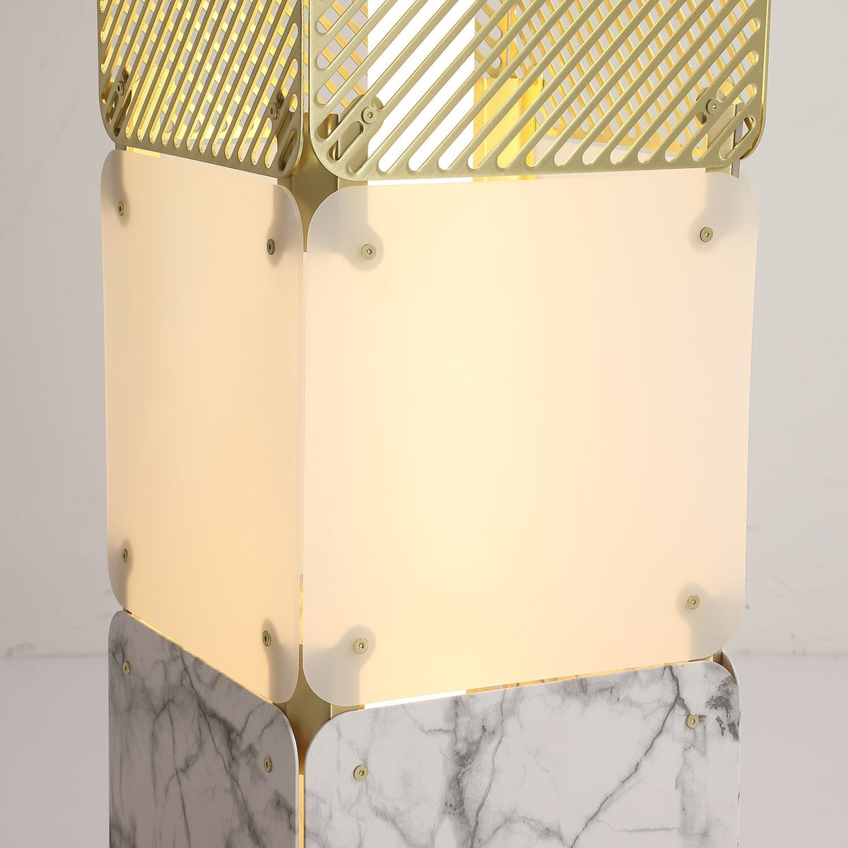 LuxeGrid vloerlamp in messing