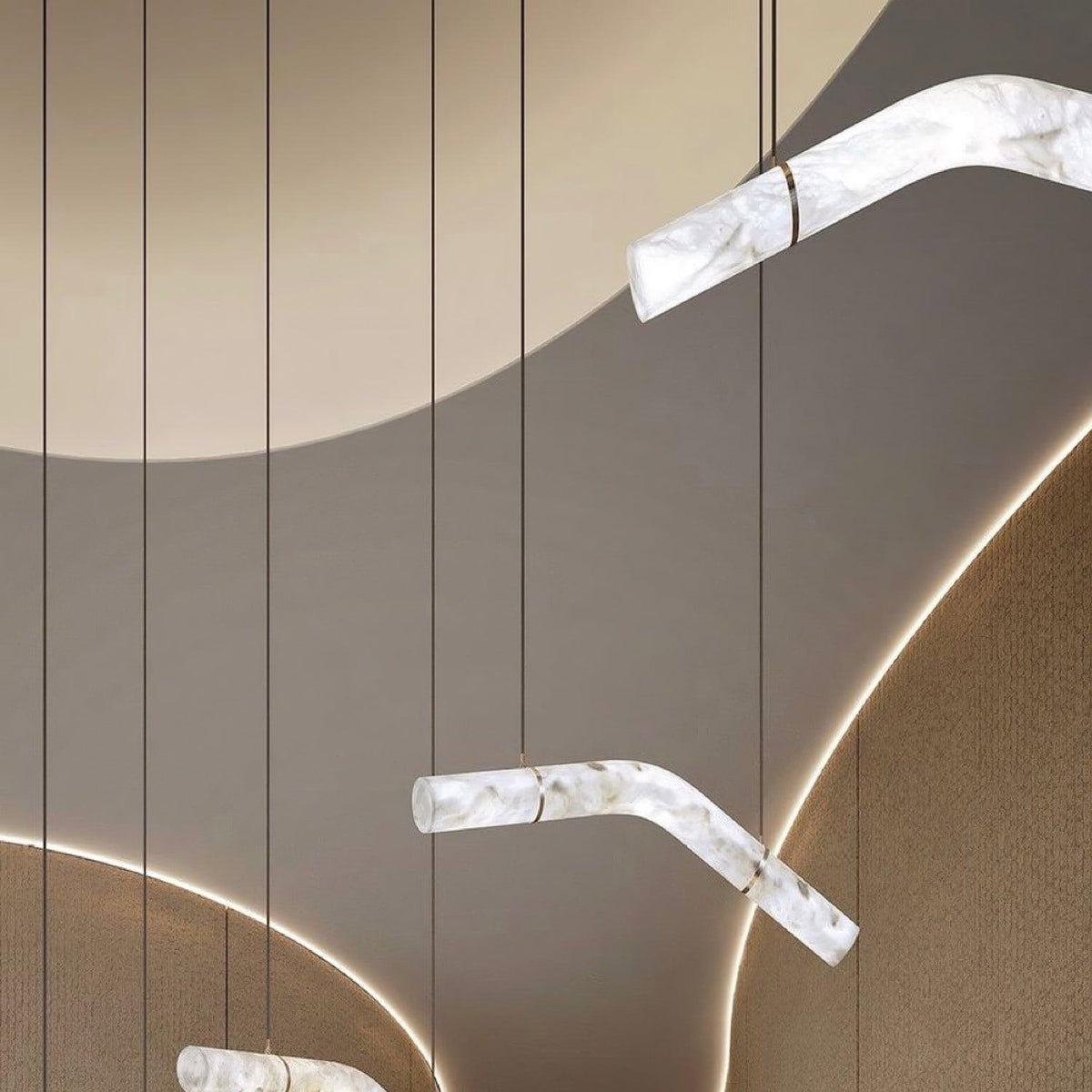 Mithos gebogen albasten hanglamp