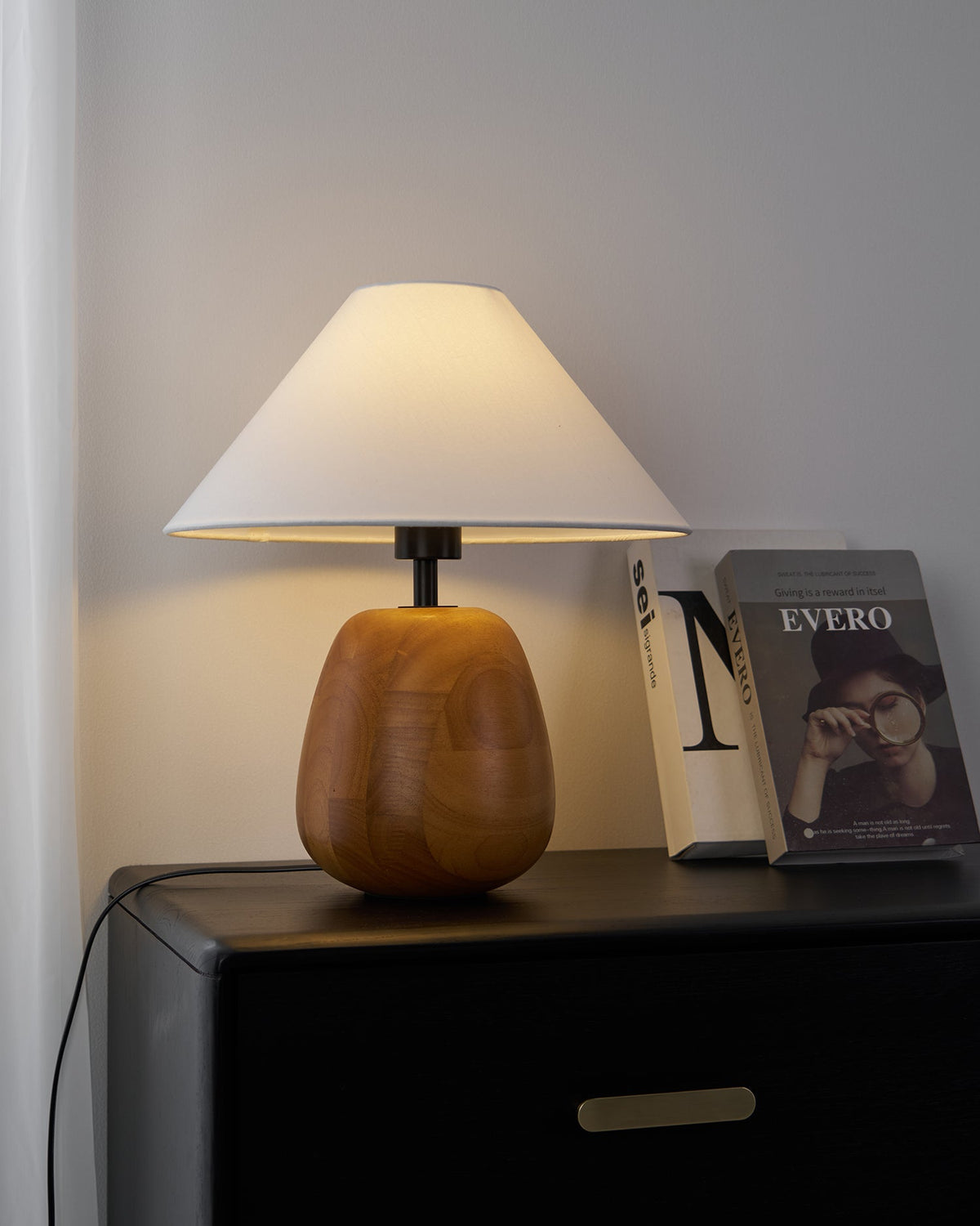 Syloraya moderne tafellamp van hout