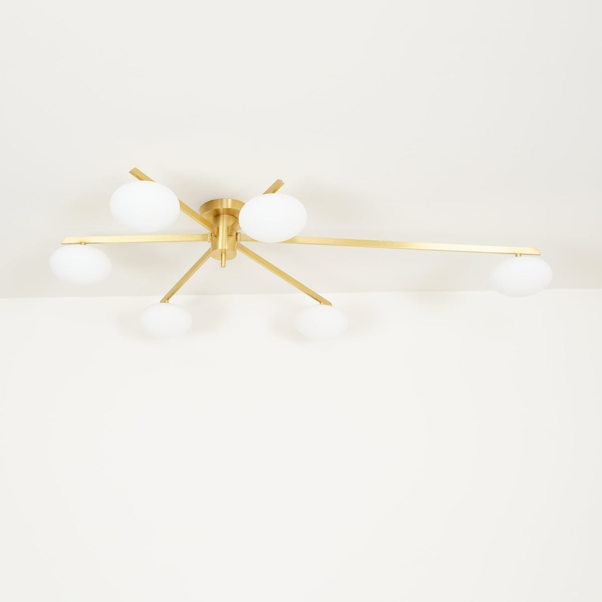Lioraliella plafondlamp Zwart Wit glas