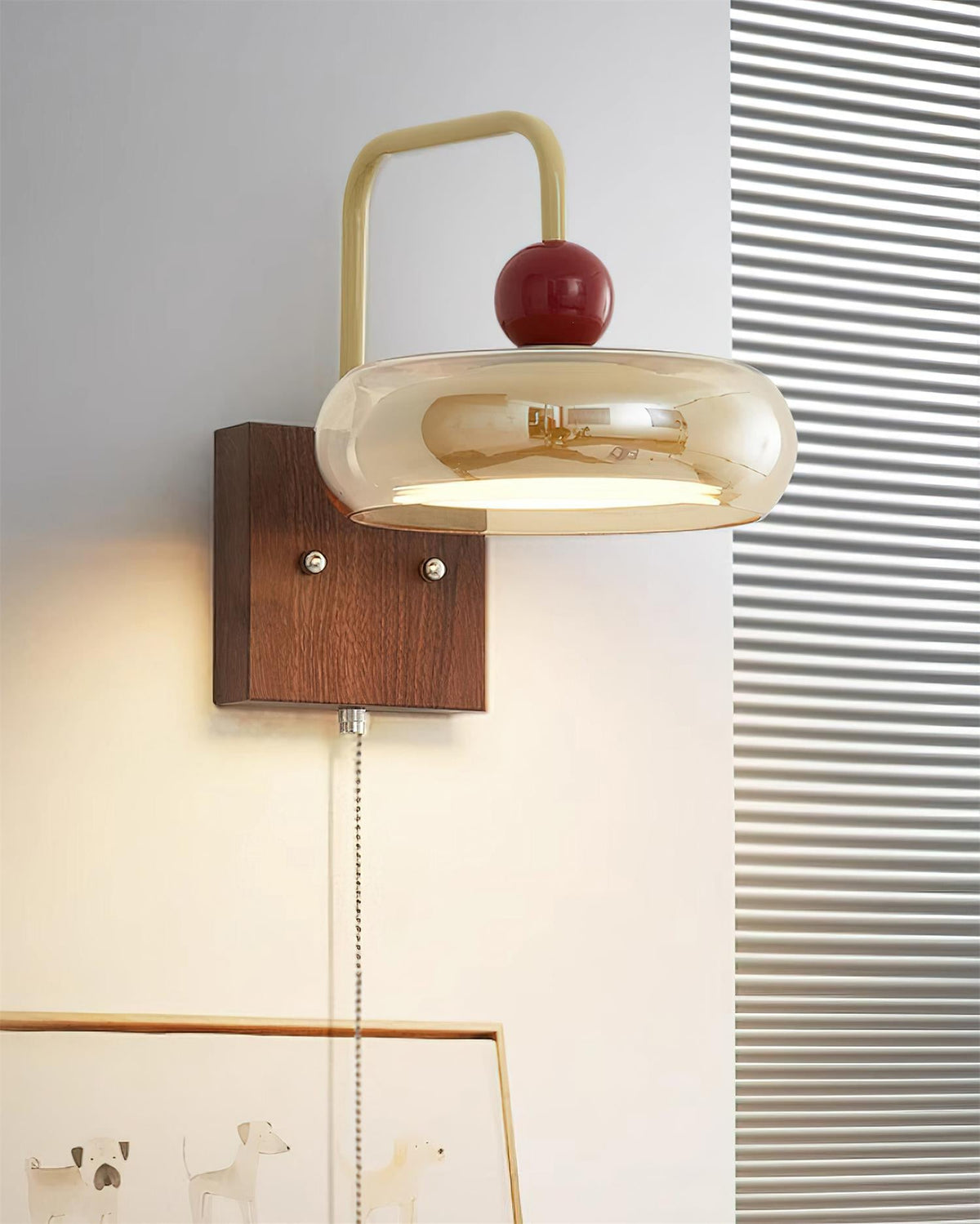 Lumiva wandlamp retro en glas van walnoothout met trekkoord