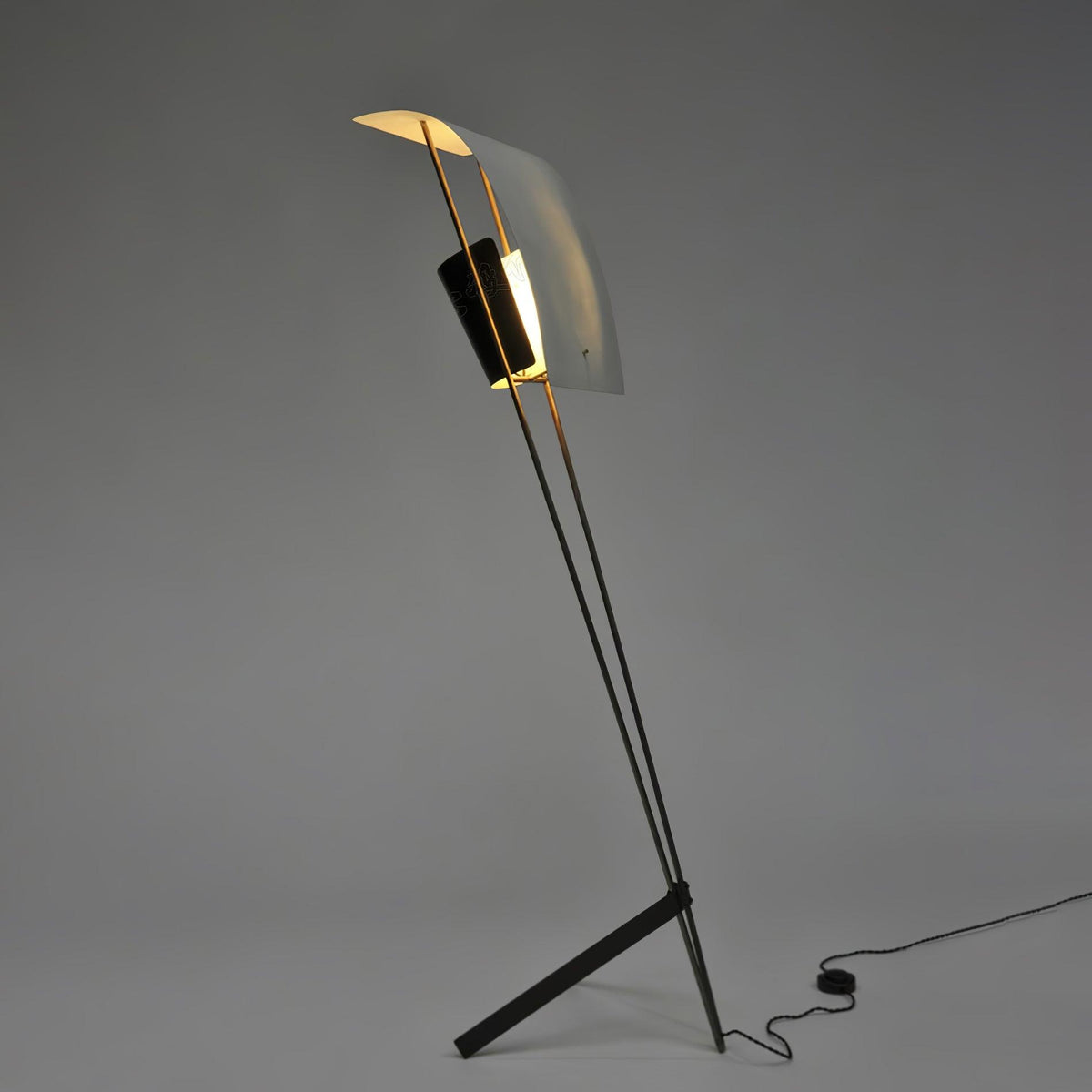 Ulvynil vloerlamp minimalistisch