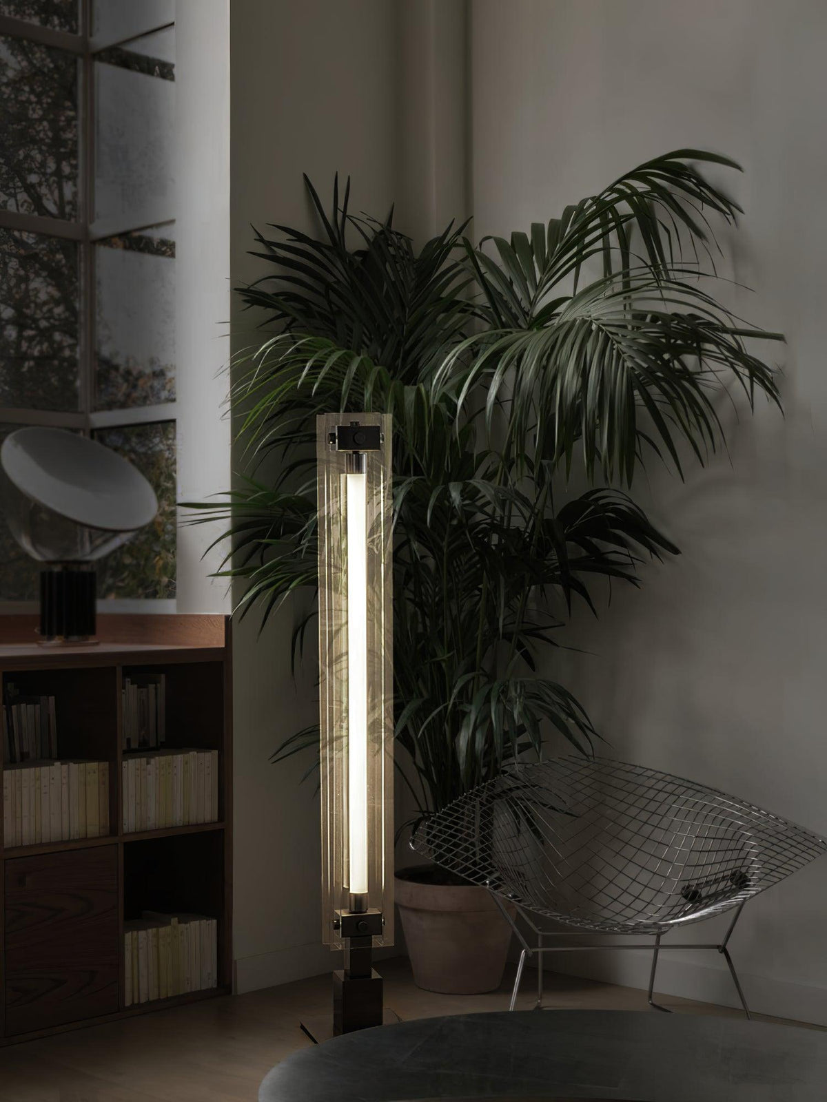 Avthaaril vloerlamp van acryl