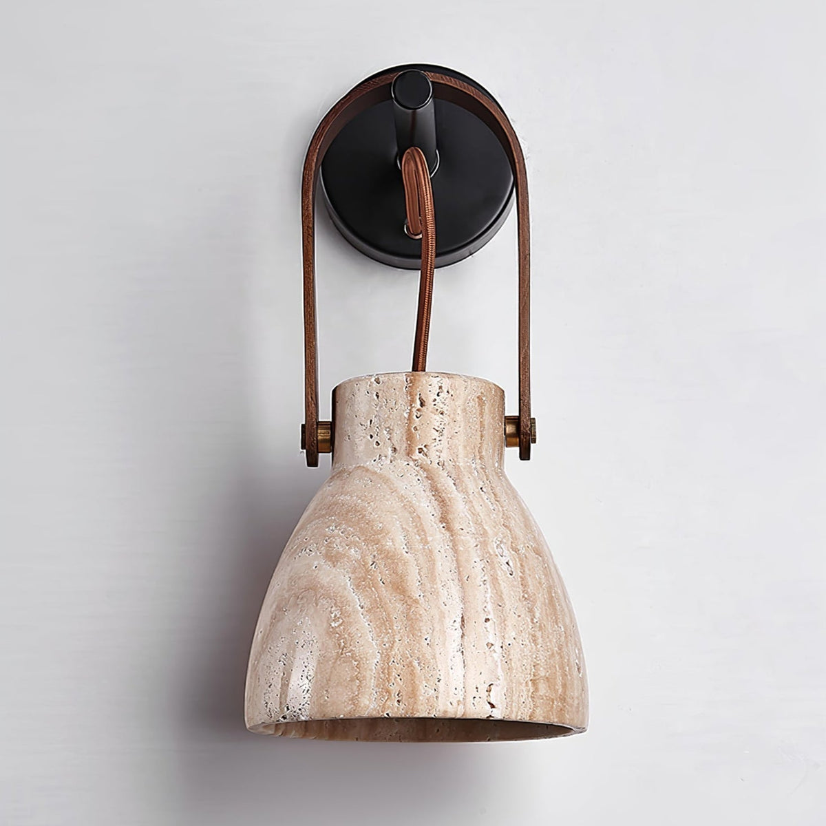 Tarix travertin wandlamp met Houten Handvat