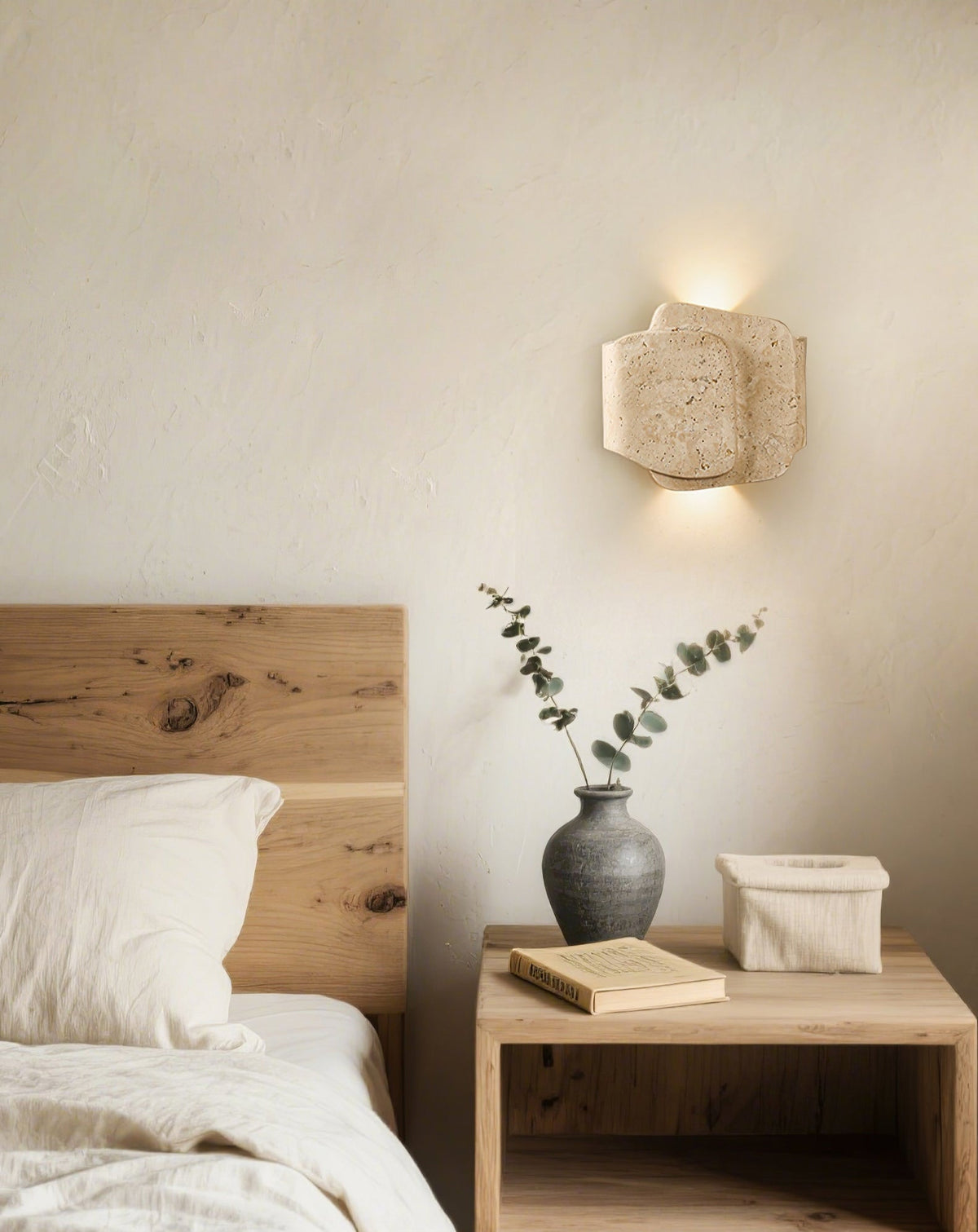 Qirven Geel travertin wandlamp