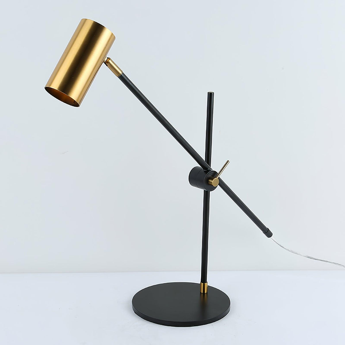 Ivpharil vloerlamp met