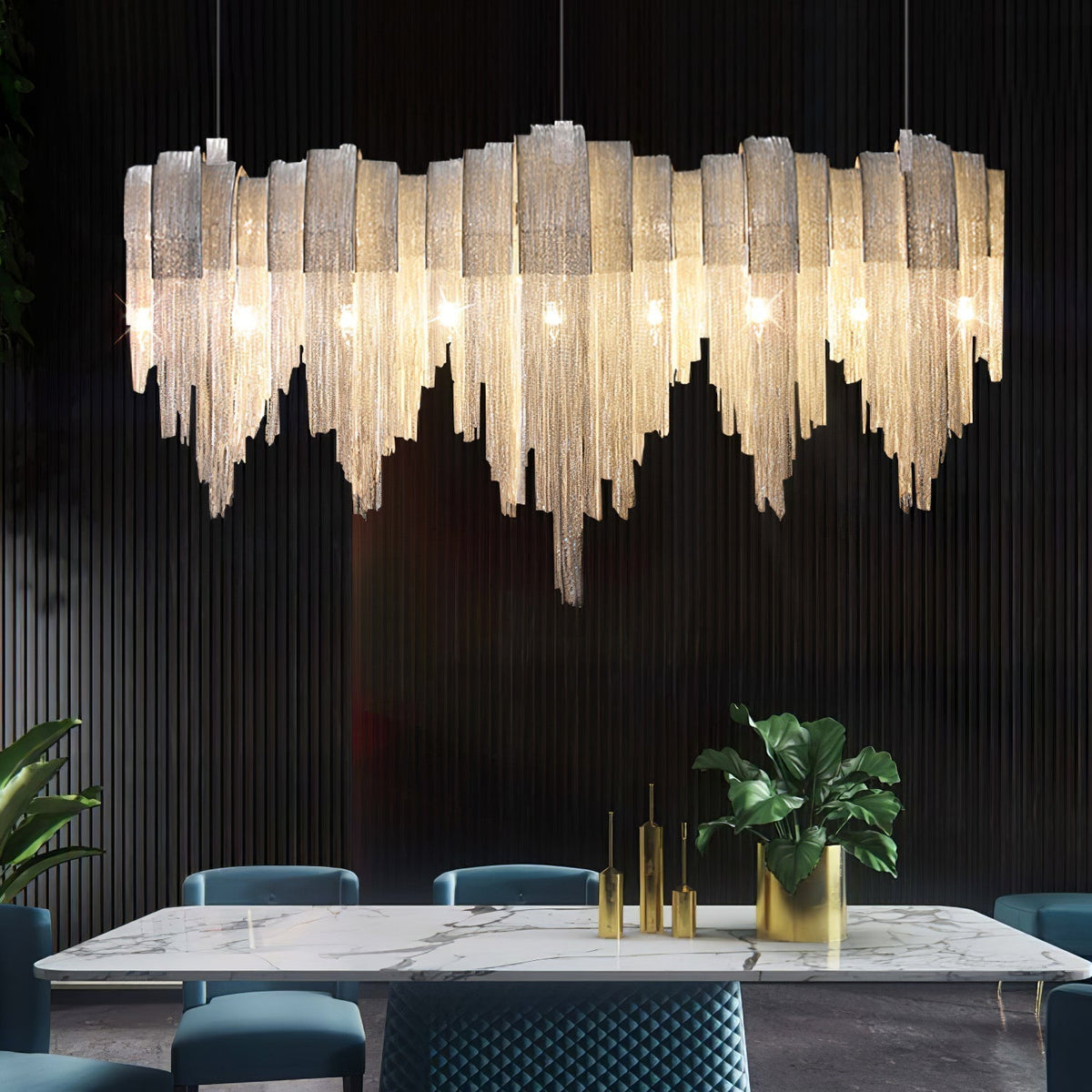 Tarien kroonluchter met gelaagde kettingen in nikklevering luxe