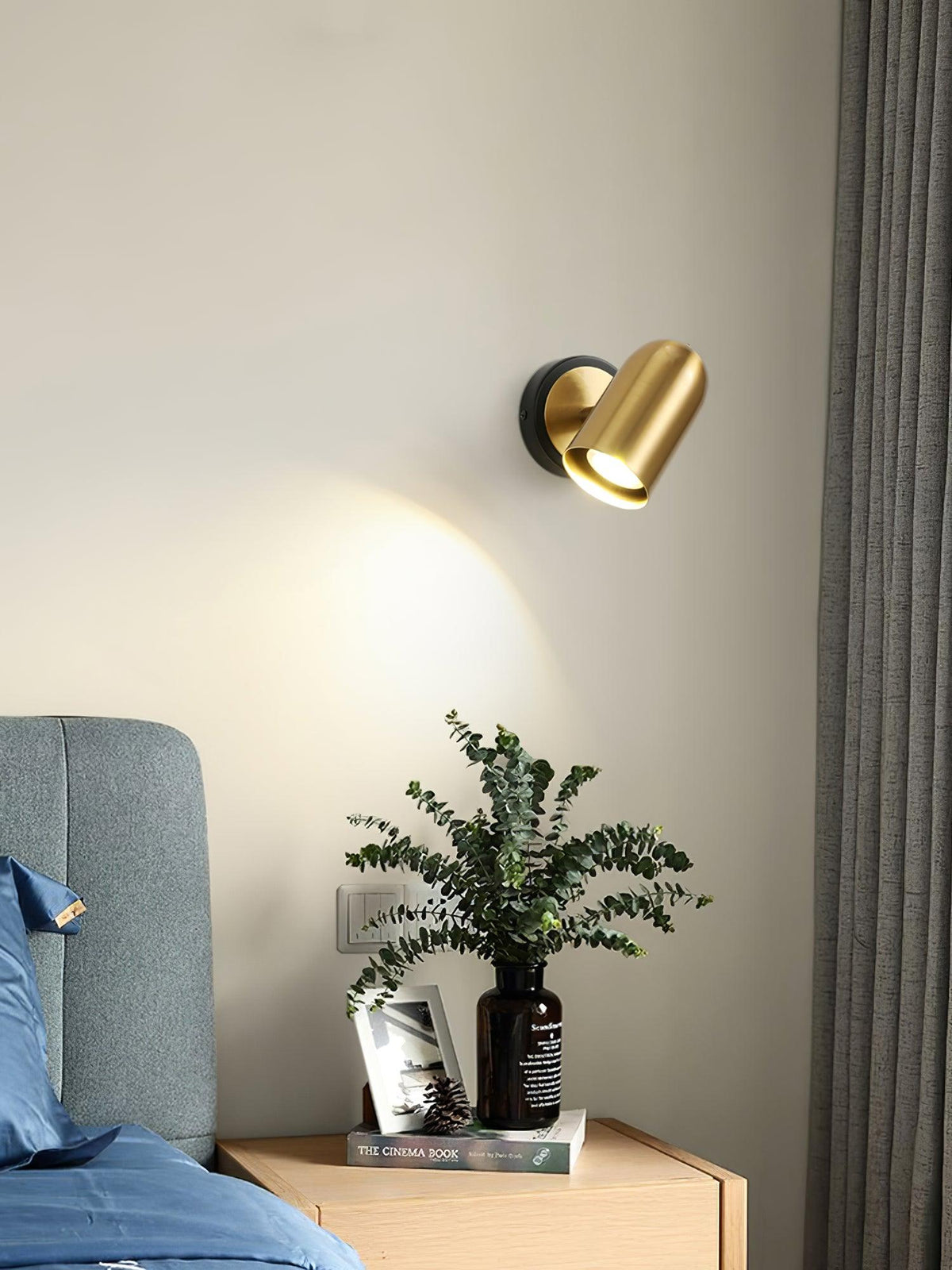 Oriaira moderne minimalistische wandlamp in goudkleurige afwerking