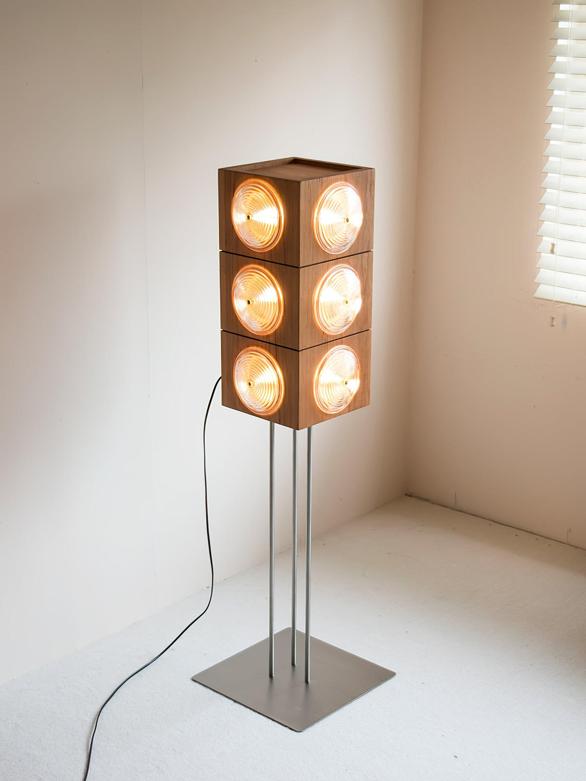Avraearae modulaire vloerlamp van kersenhout