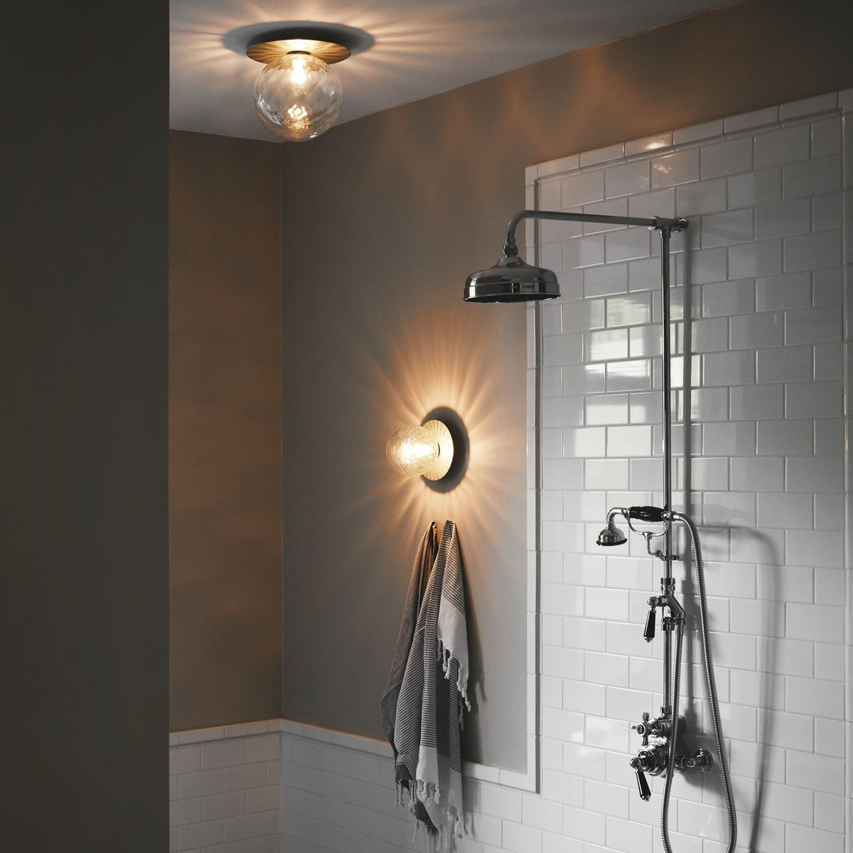 Nifte wandlamp Ronde Schijf Mondblaasglas Minimalistisch met bolvormige kap