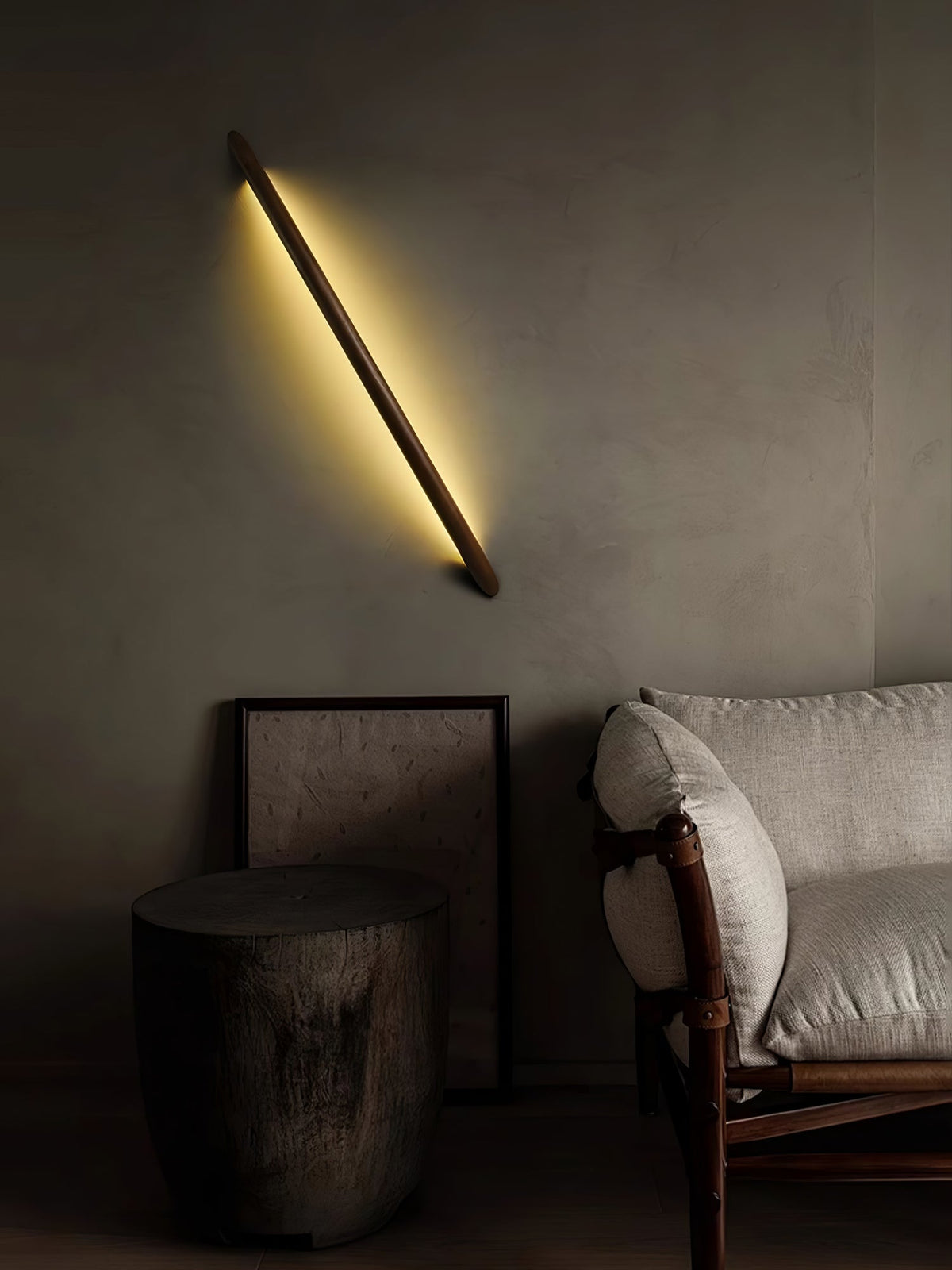 Evvinos Moderne minimalistische lineaire wandlamp van walnoot