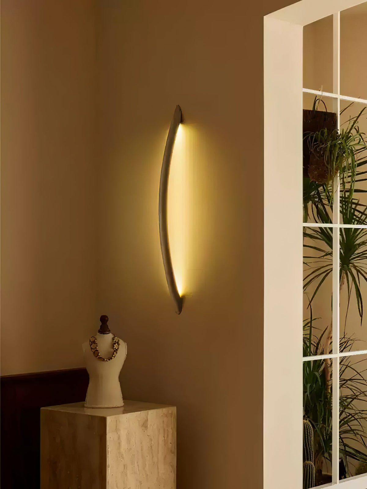 Evvinos Moderne minimalistische lineaire wandlamp van walnoot