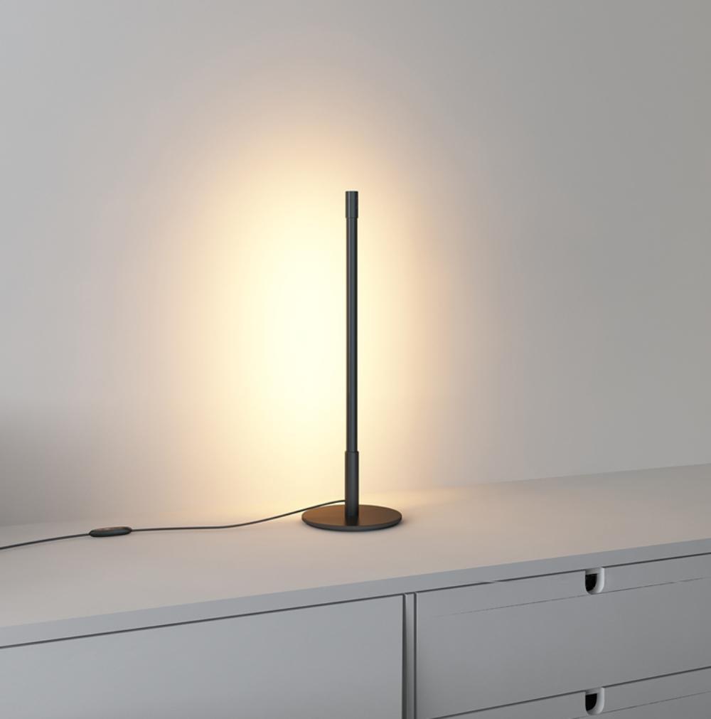Riven minimalistische tafellamp