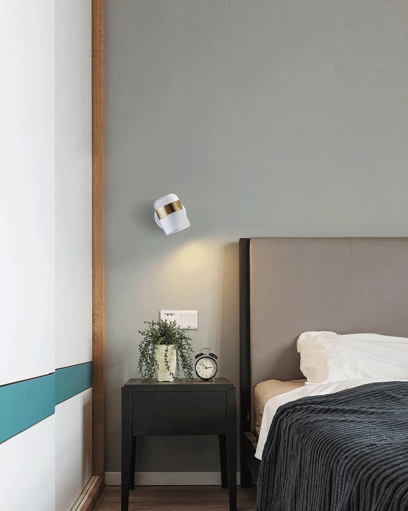 Liorinora wandlamp zwart met matglas en verstelbare kop