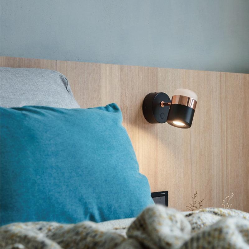 Liorinora wandlamp zwart met matglas en verstelbare kop