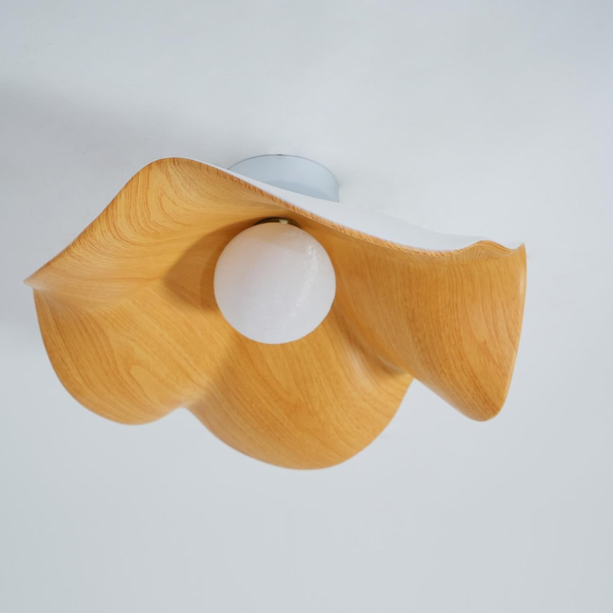 Belenor plafondlamp Lotus Leaf met witte afwerking en hout