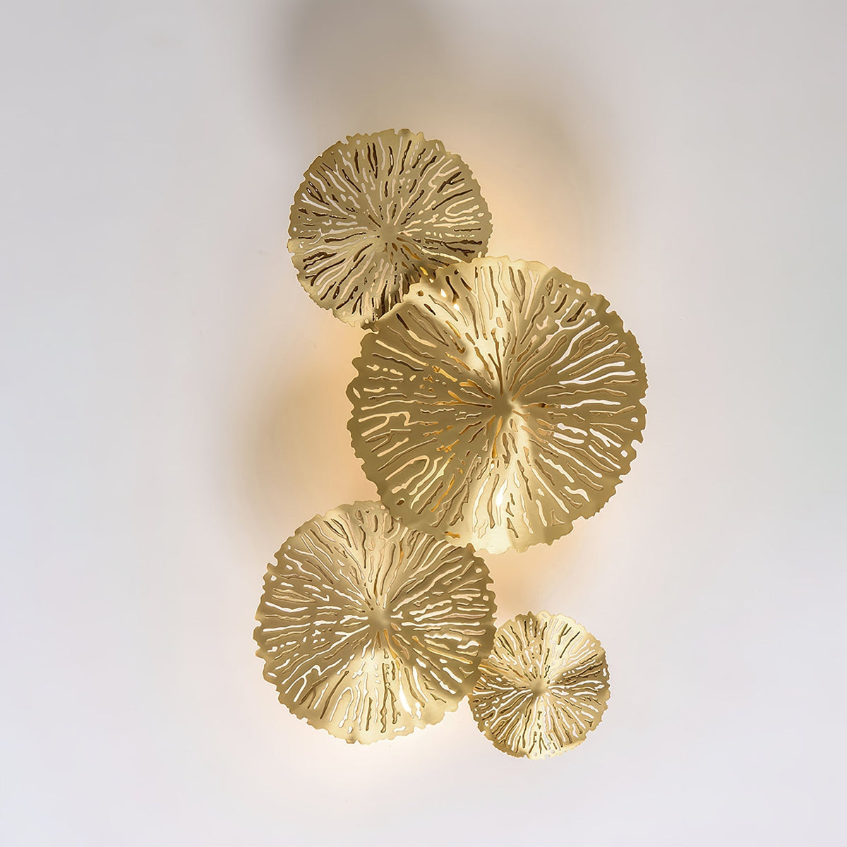 Rylso wandlamp Lotusbladeren messing