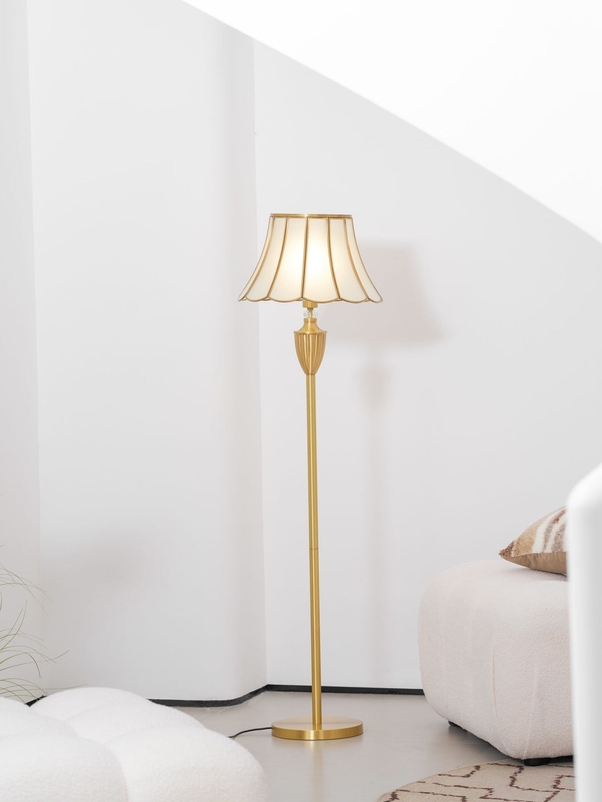 Caselette messing vloerlamp