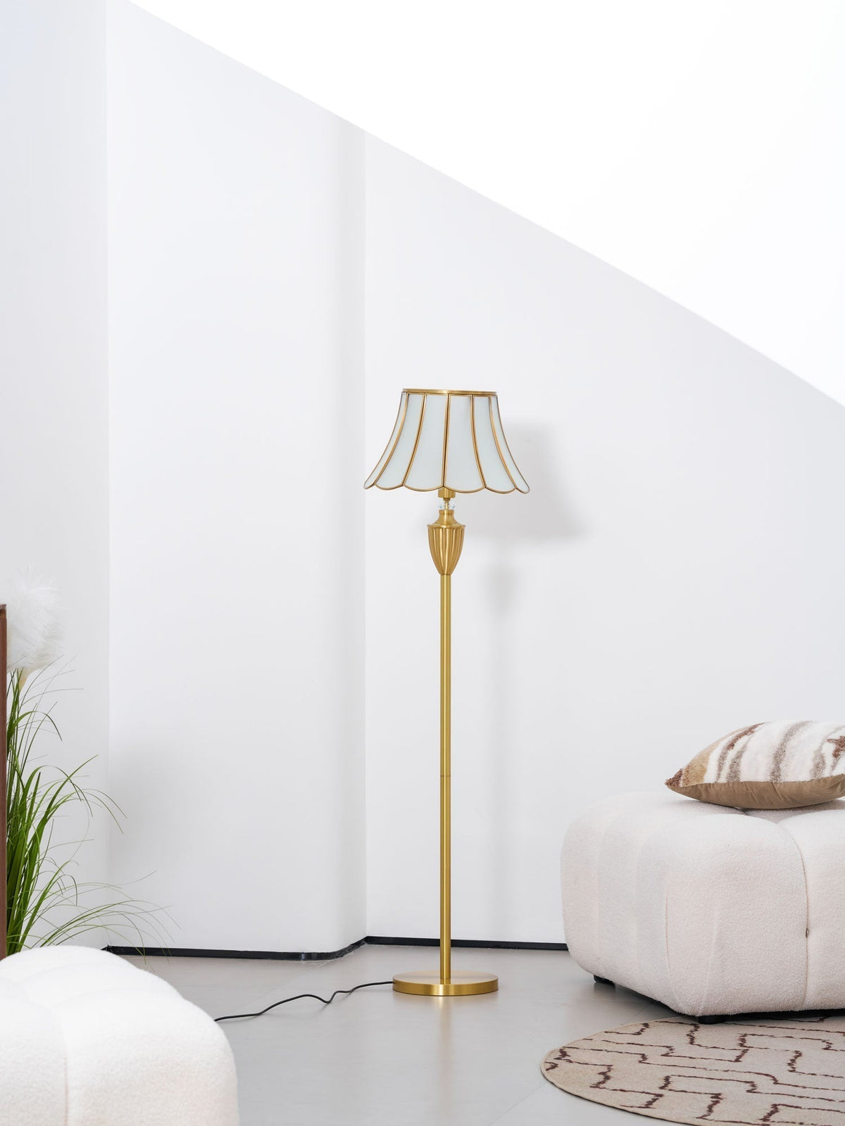 Caselette messing vloerlamp