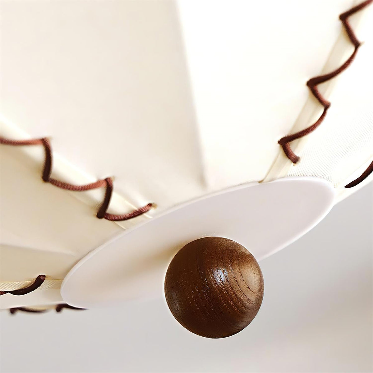 Colette plafondlamp van walnoothout en beige stof