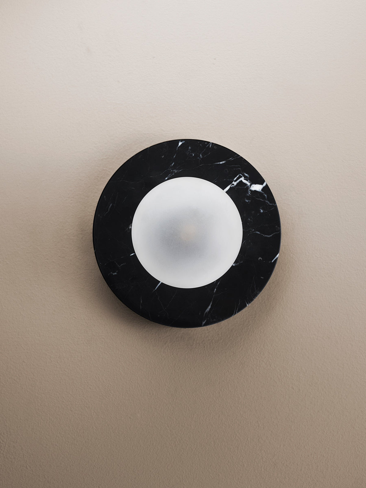 Calirina wandlamp