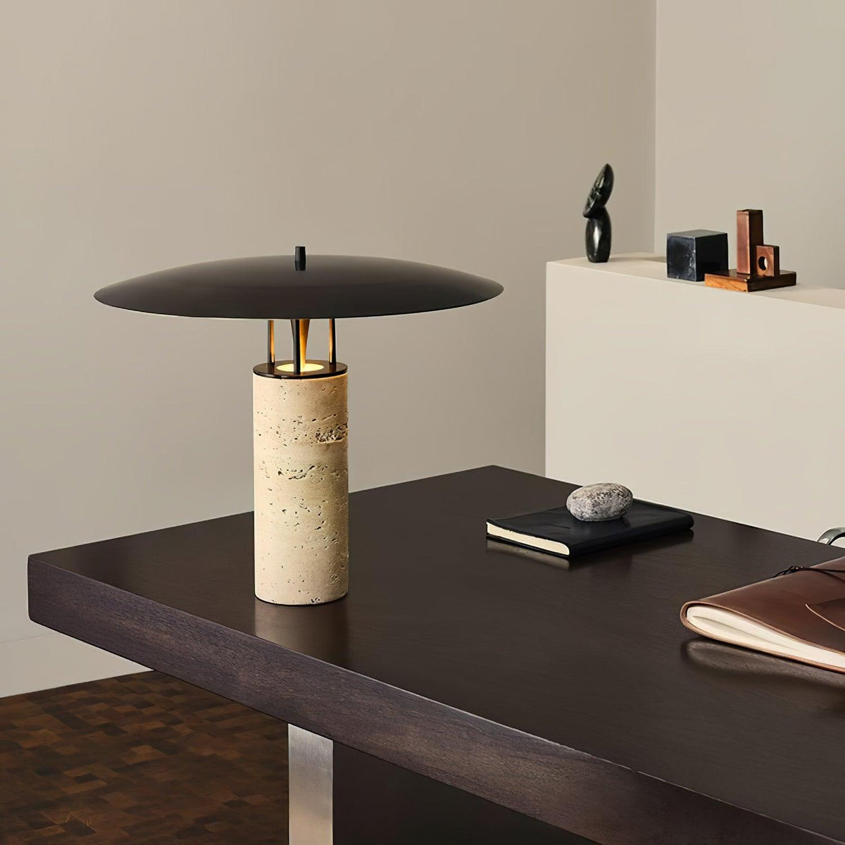 Eara Disc-Pillar travertin tafellamp