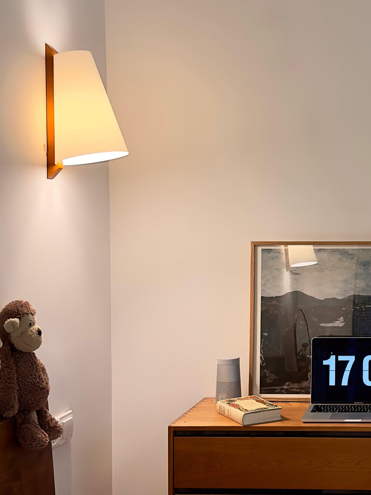 Miriam Moderne minimalistische wandlamp van kunststof