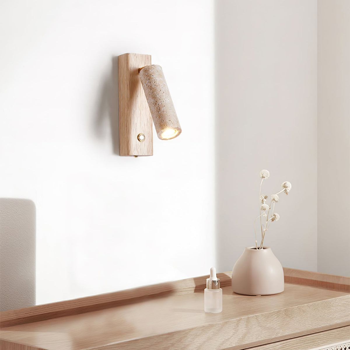 Valeaya cilindrische wandlamp van geel travertin