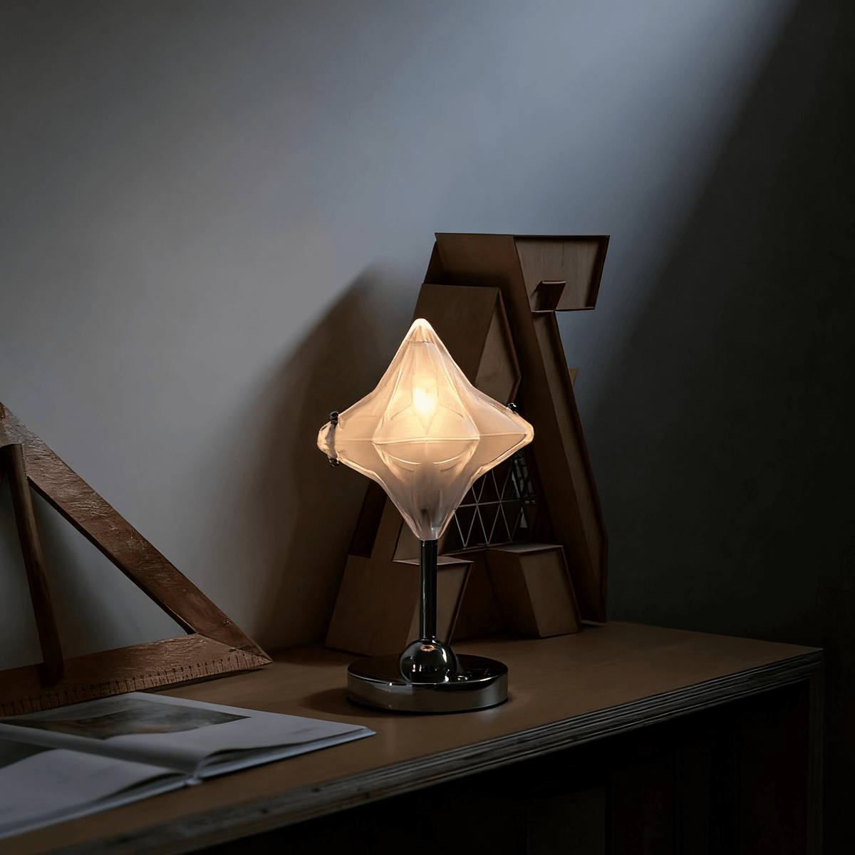 Vihl Star tafellamp
