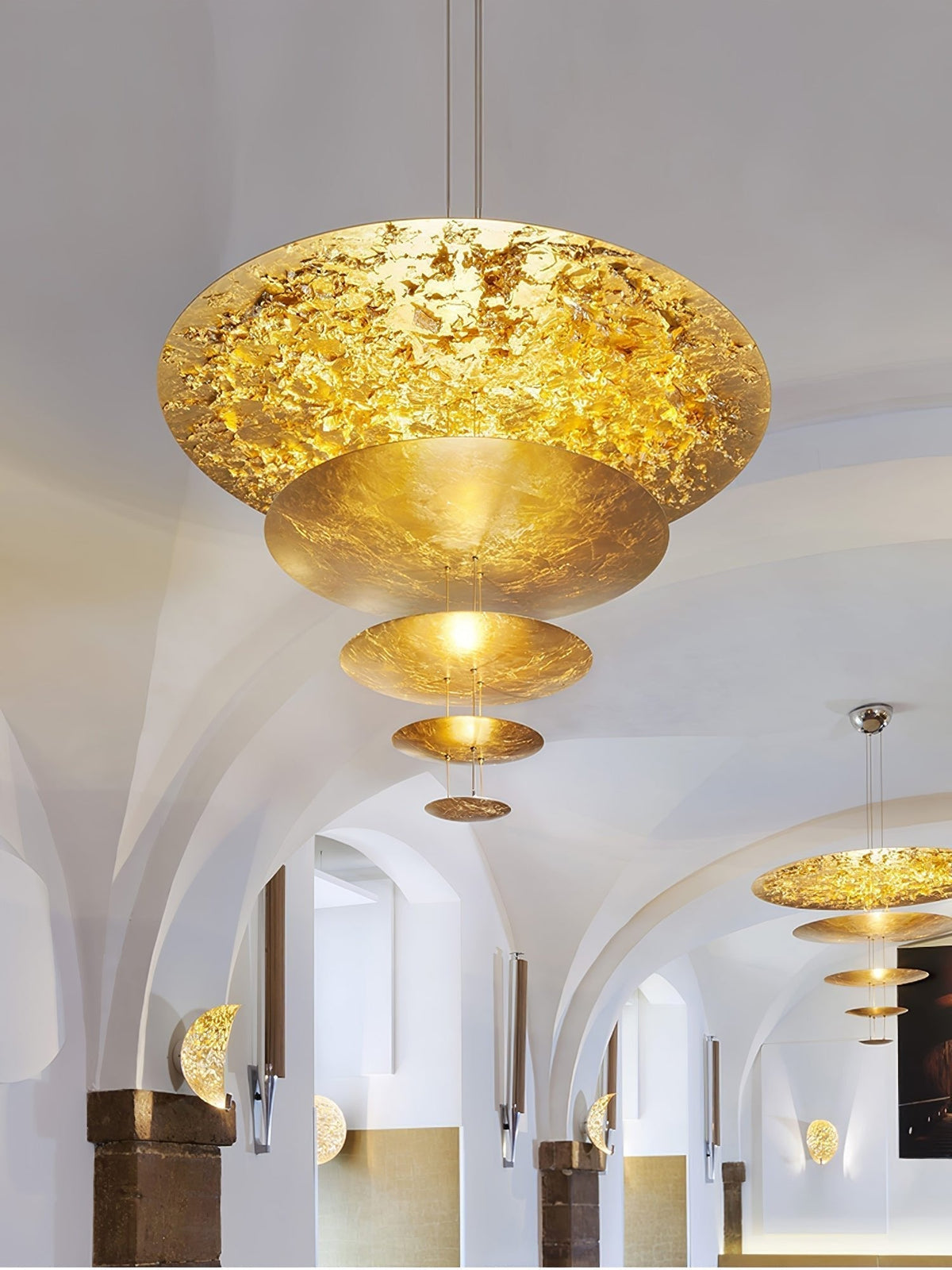 Phelion gelaagde hanglamp van goudfolie