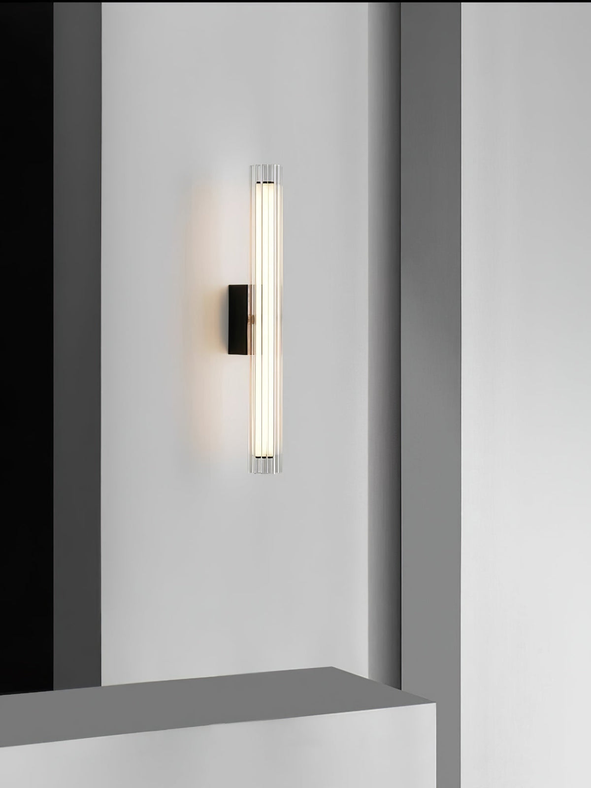 Corv wandlamp met glas in moderne stijl
