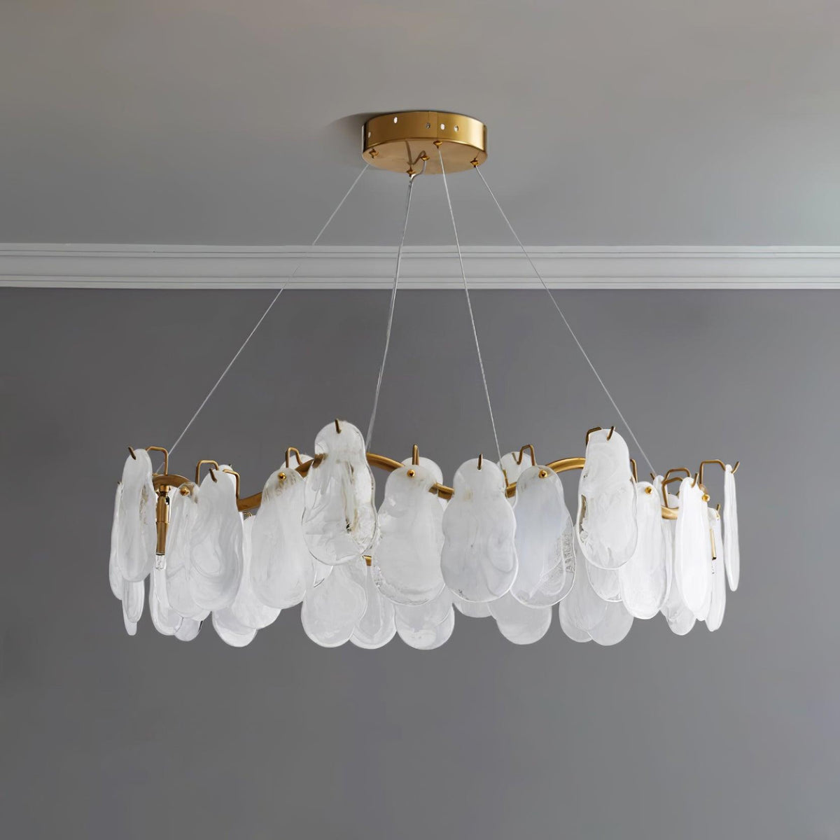 Veliselle Kroonluchter met Wolk Glaspanelen