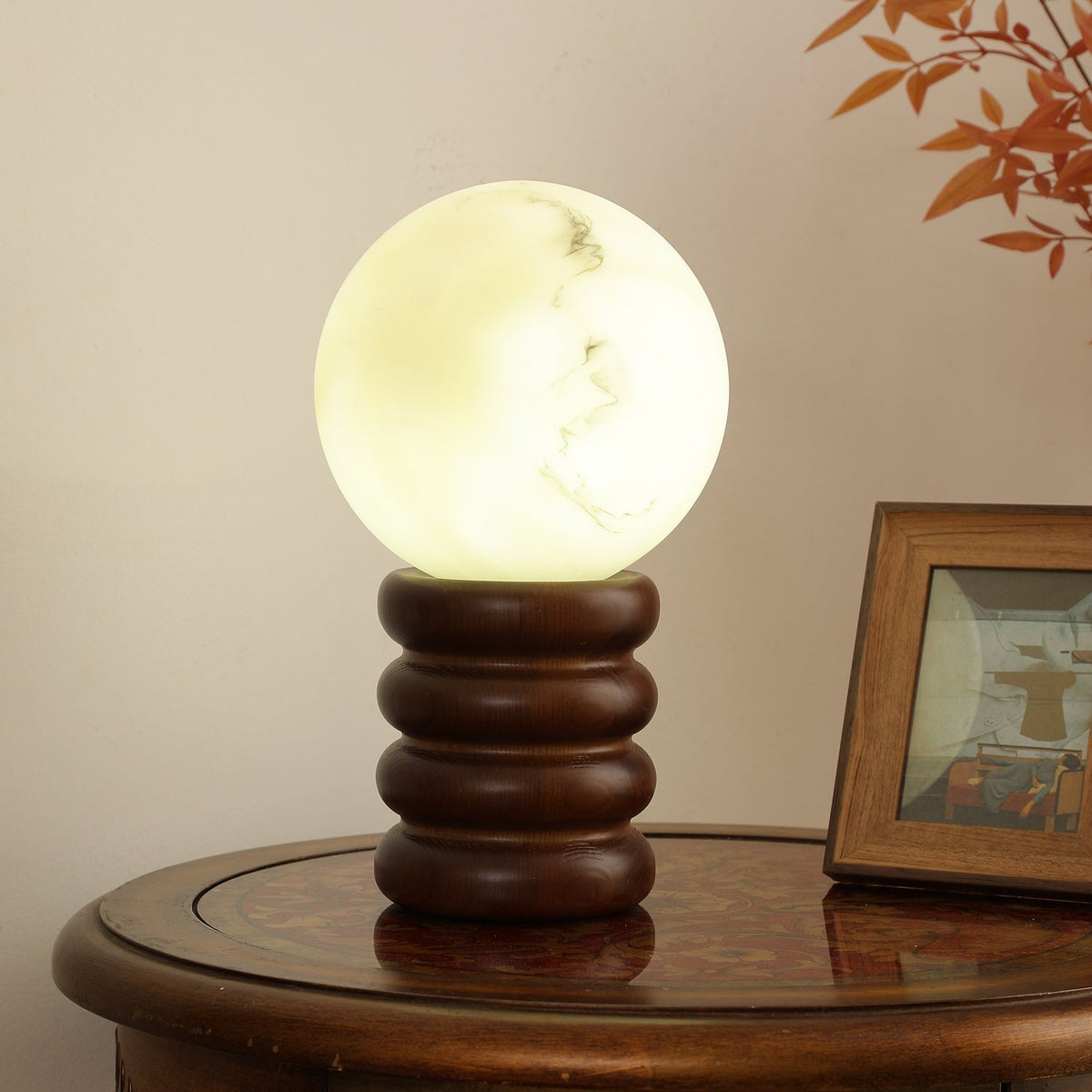 Novar Houten eigentijdse tafellamp in Contemporaine Stijl