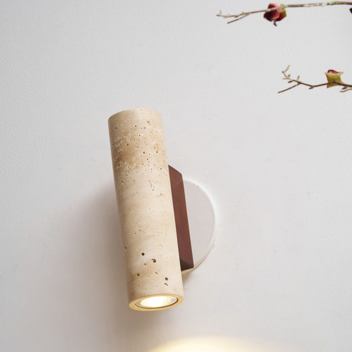 Norenina travertin wandlamp