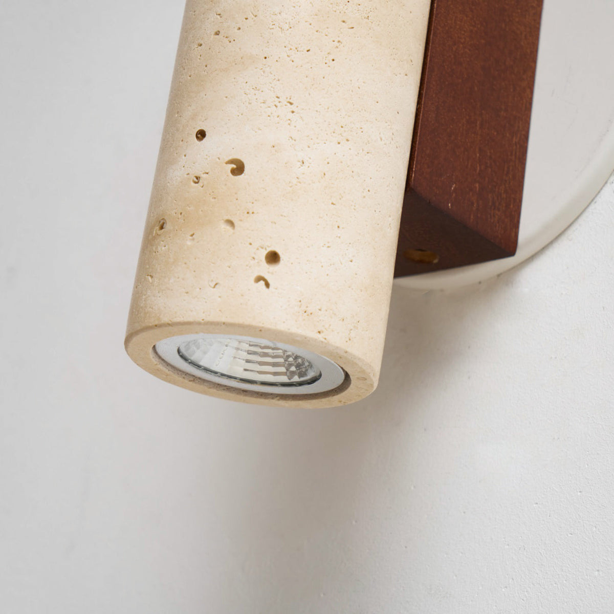 Norenina travertin wandlamp