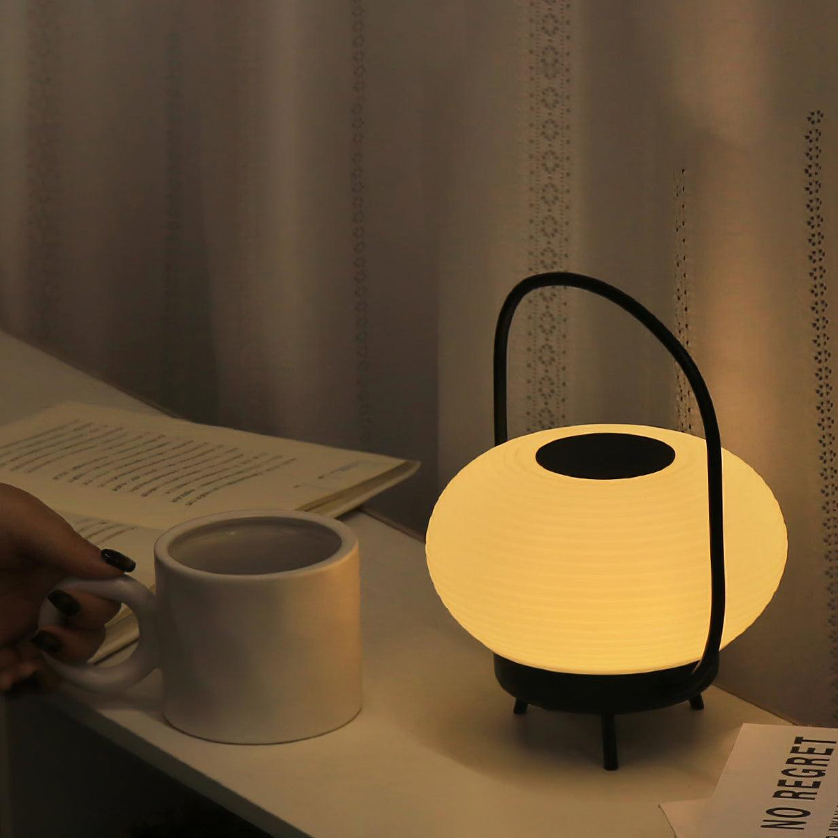 Saelan minimalistisch tafellamp