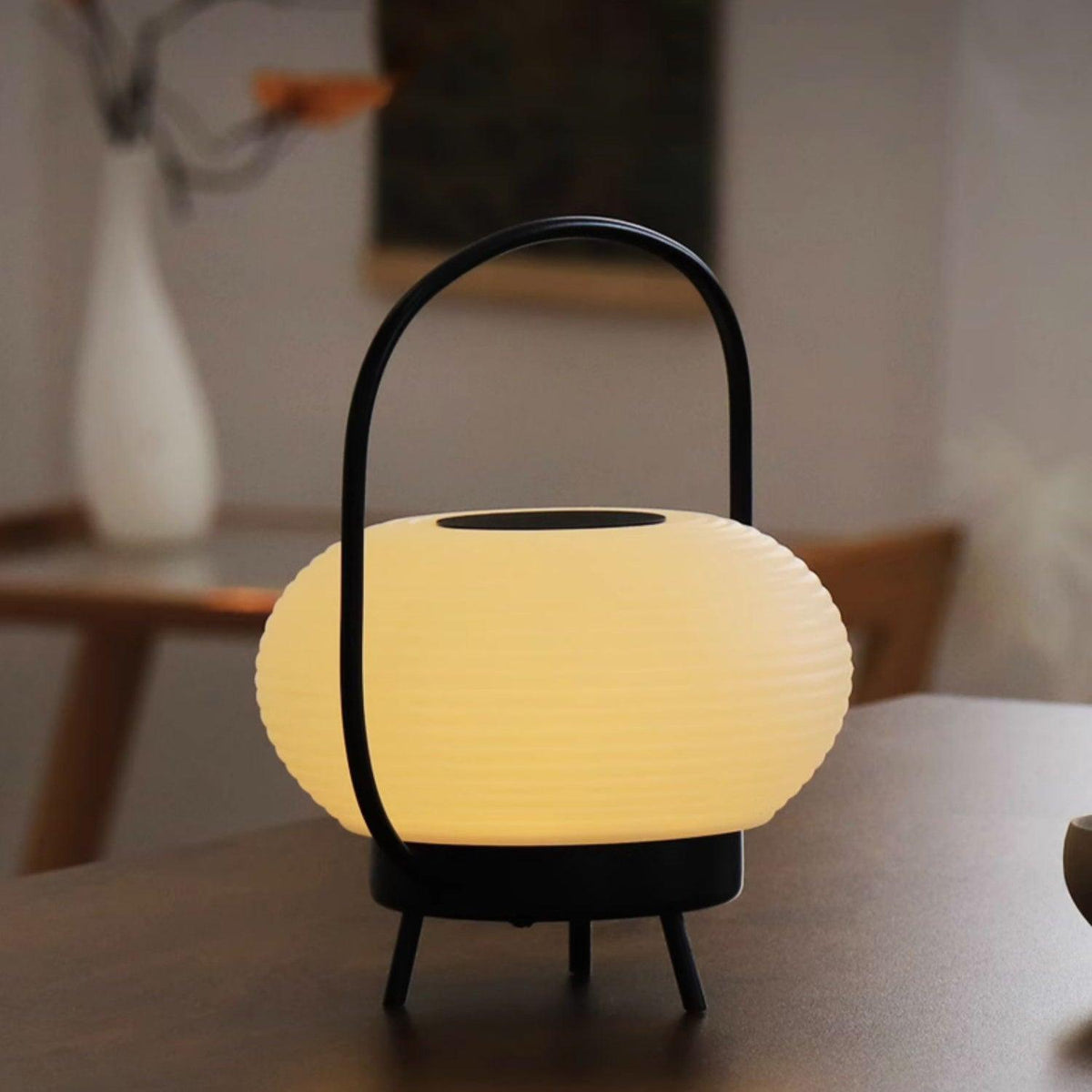 Saelan minimalistisch tafellamp