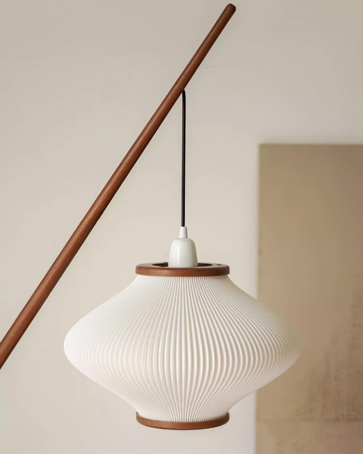 Ervenil Mid Century vloerlamp van glas van en Esenhout