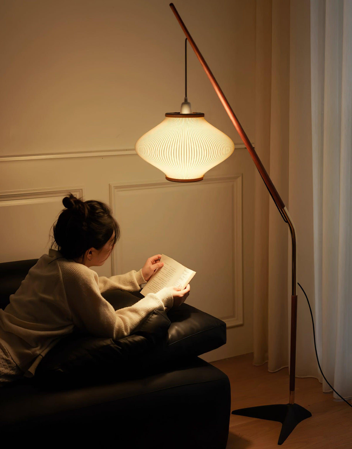 Ervenil Mid Century vloerlamp van glas van en Esenhout