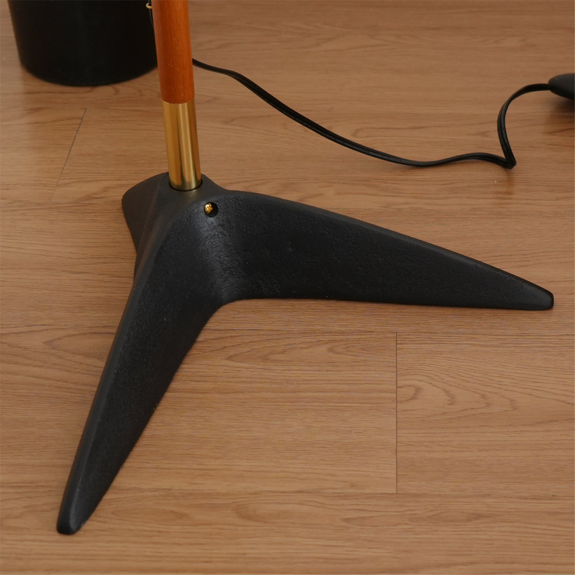 Ervenil Mid Century vloerlamp van glas van en Esenhout