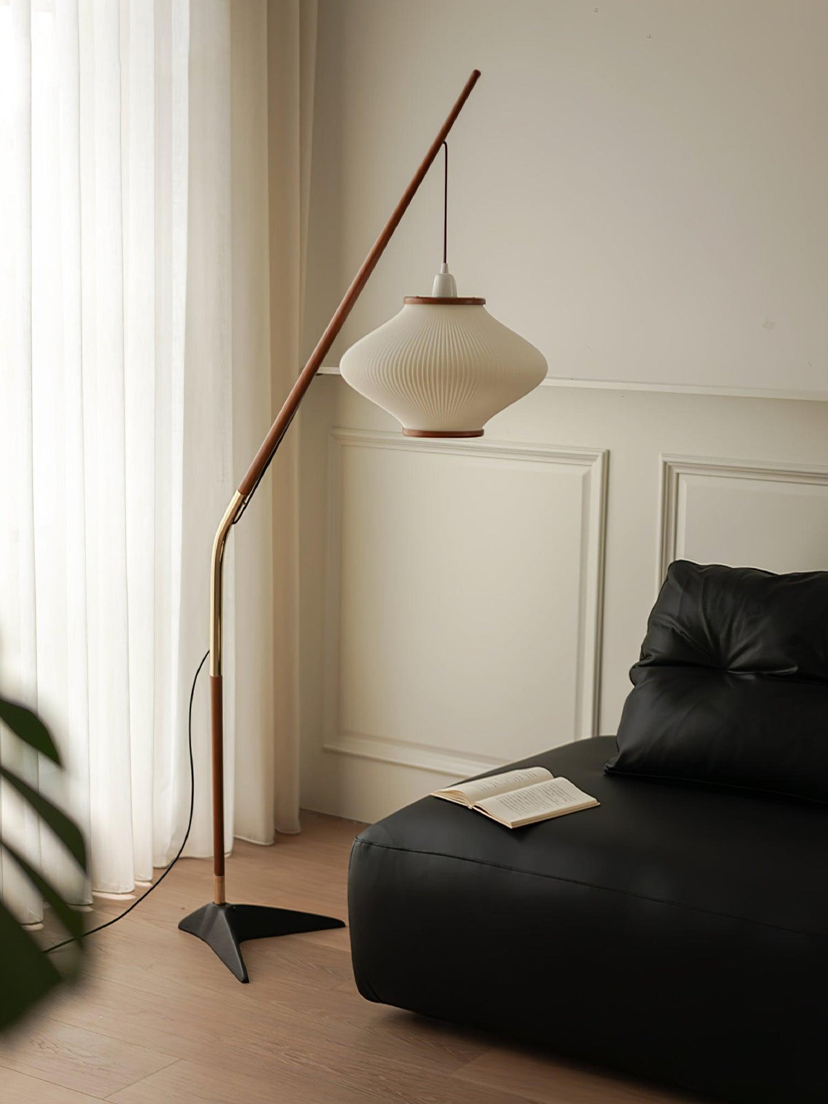 Ervenil Mid Century vloerlamp van glas van en Esenhout