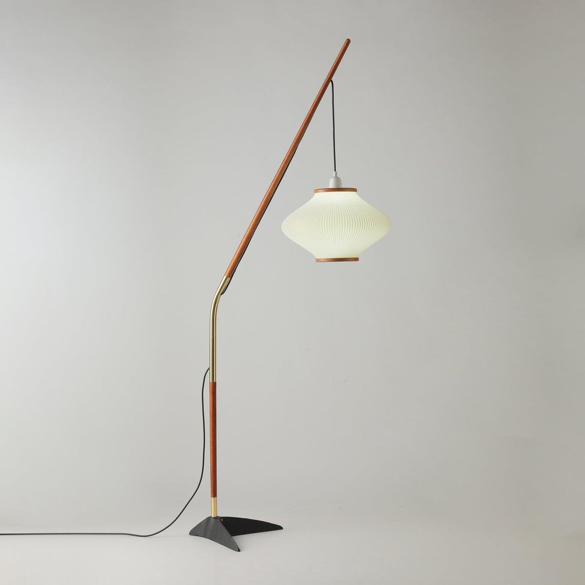 Ervenil Mid Century vloerlamp van glas van en Esenhout